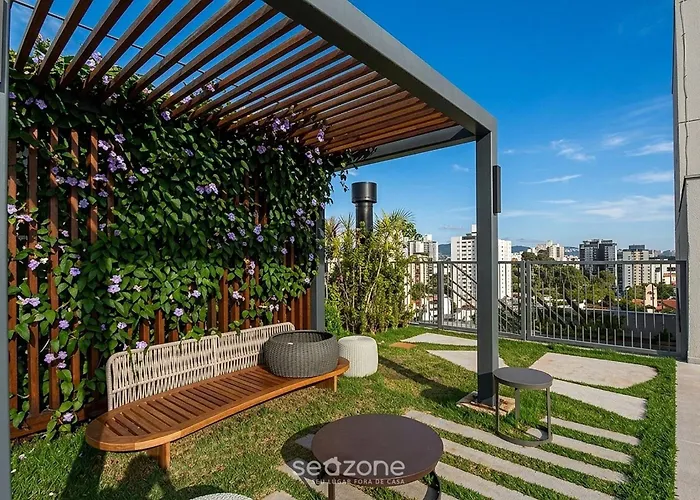 Em Cond. C/ Piscina E Vista Cid. Skg0503 Porto Alegre